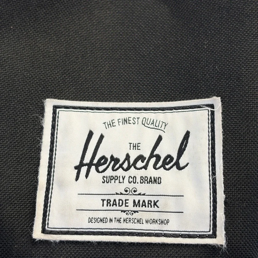 Herschel Supply Co Backpack Unisex Large Black Classic Zippered School Bag